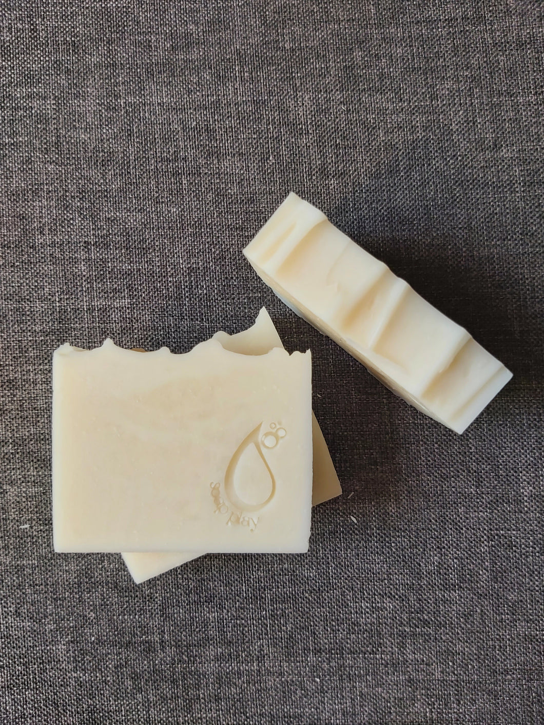 Triple moisturizing Aloe Vera soap bar [unscented]